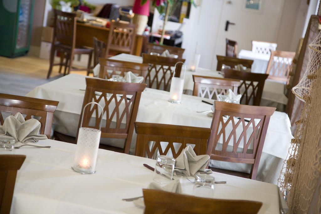 Bianchi Hotel & Residence Porto Recanati Bagian luar foto