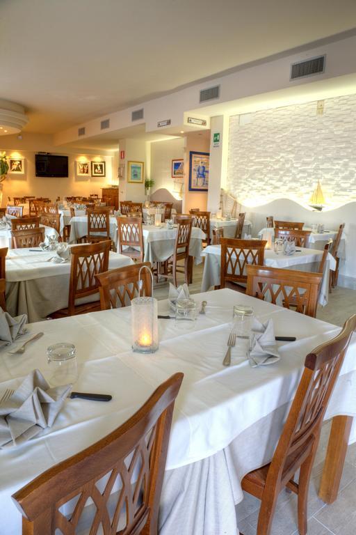 Bianchi Hotel & Residence Porto Recanati Bagian luar foto