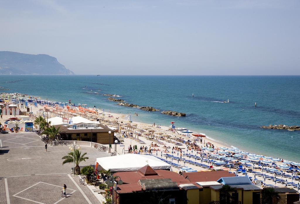 Bianchi Hotel & Residence Porto Recanati Ruang foto